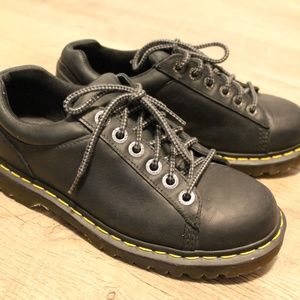dr martens 1470